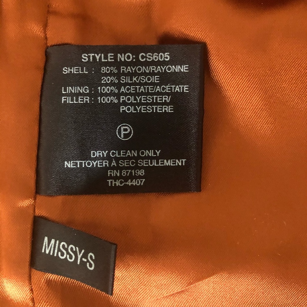 Women’s Vintage Coat - Picture 13 of 13